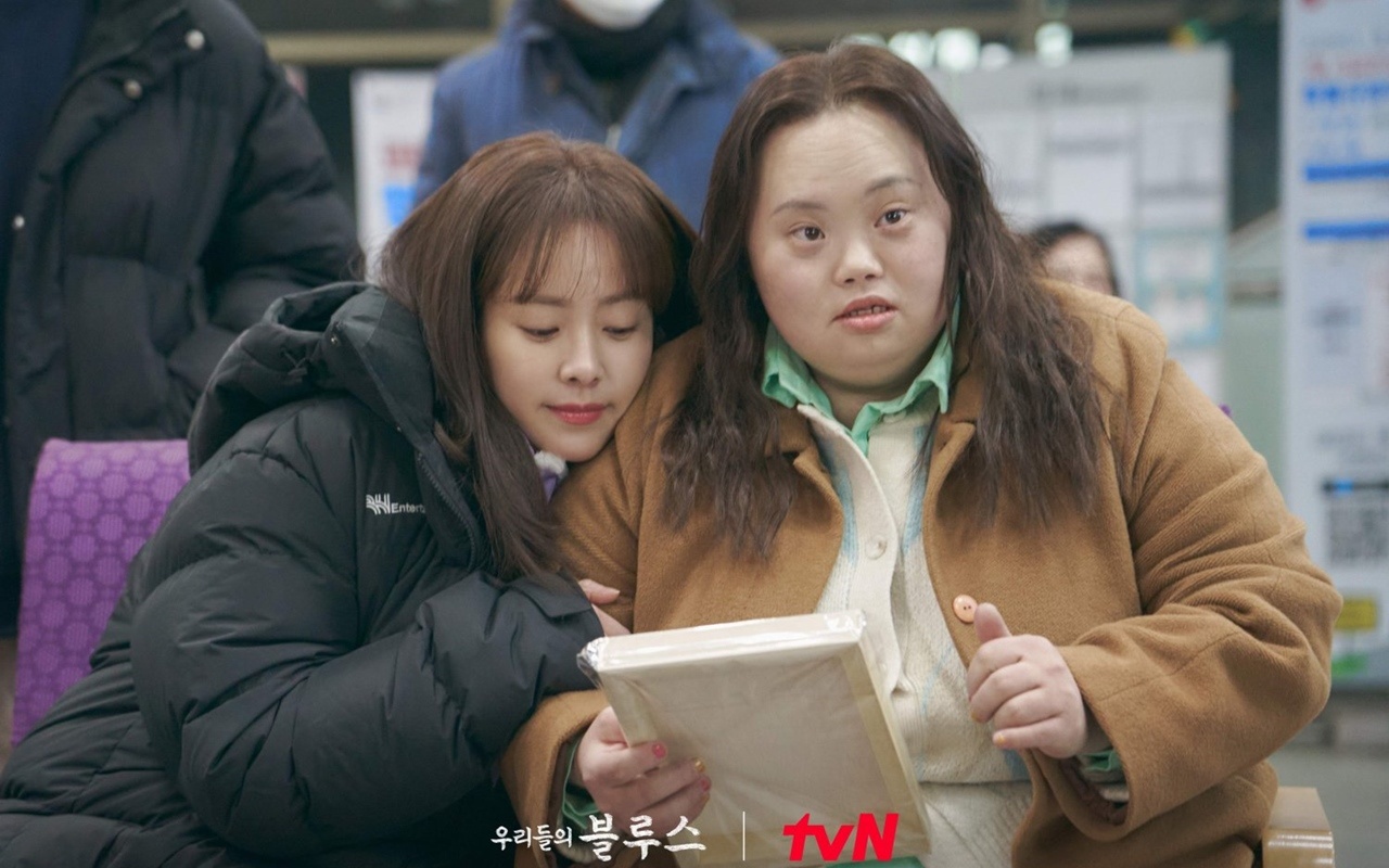Idap Down Syndrome, Totalitas Akting Jung Eun Hye di 'Our Blues' Bikin Han Ji Min Takjub