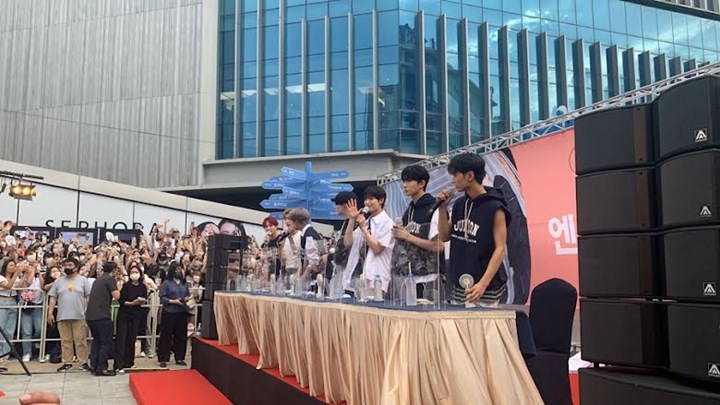 ENHYPEN Fansign di Tengah Cuaca Super Panas, Sikap Para Member Jadi Bahan Gosip