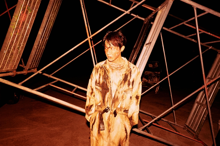 Penampilan J-Hope BTS di Foto Teaser \'Arson\' Bikin Ngeri Sekaligus Excited 2