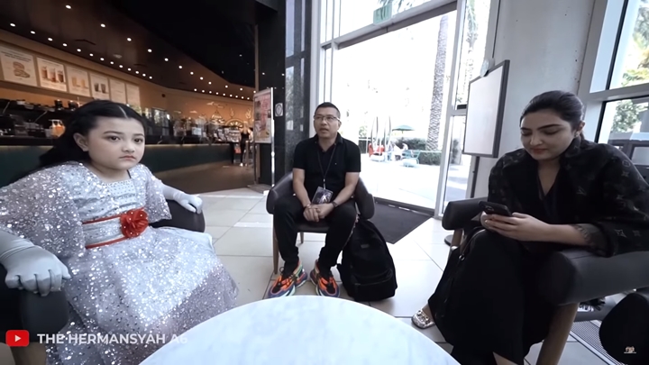 Anang Mode Juri 'Indonesian Idol'