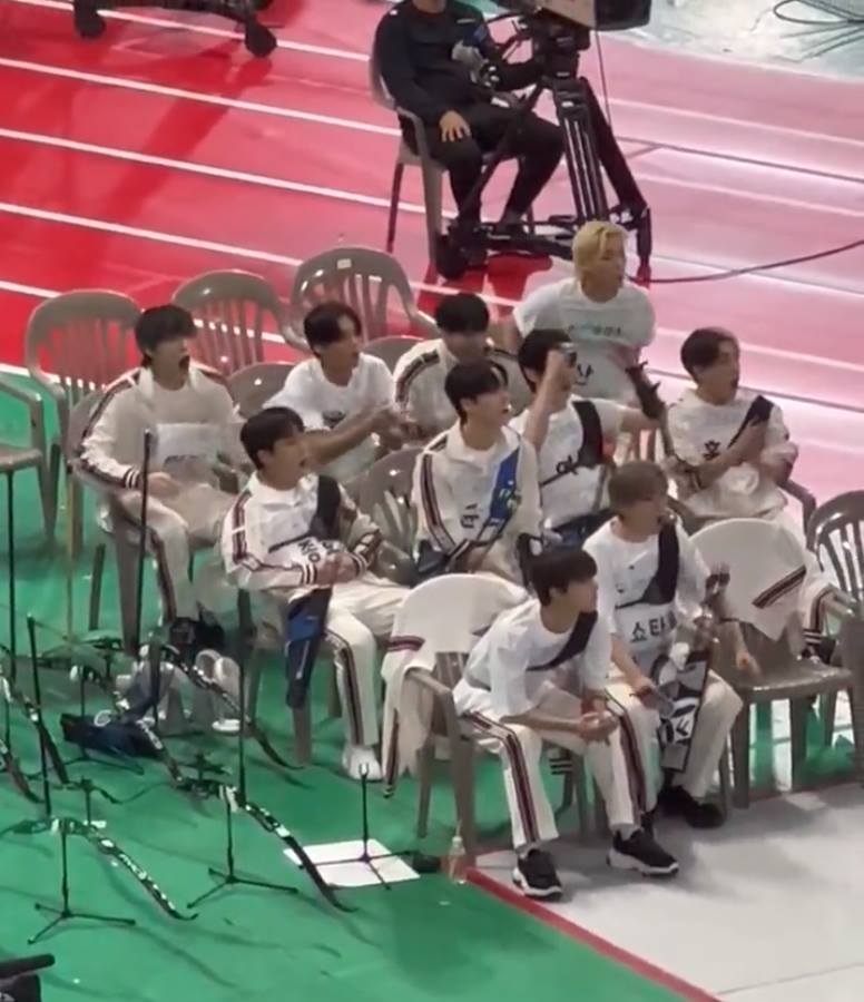 Momen NCT dan ATEEZ di \