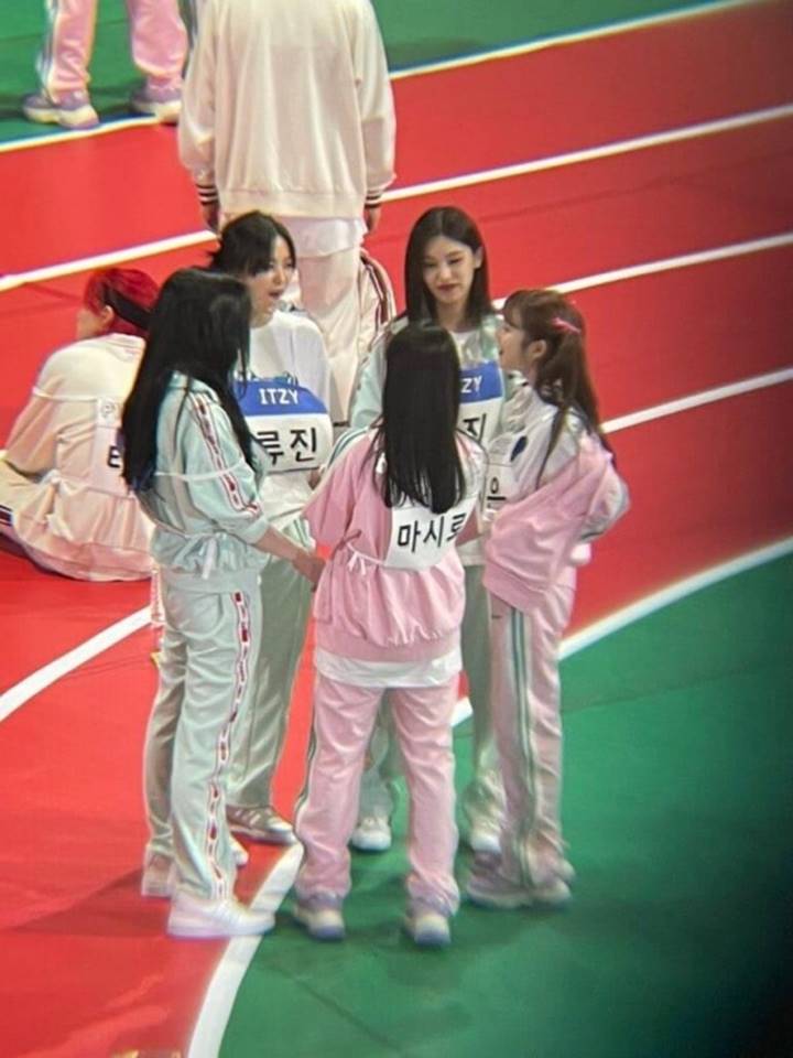 Interaksi Yeji Ajak Mashiro Kep1er Ikut Nimbrung Member ITZY Manis Banget