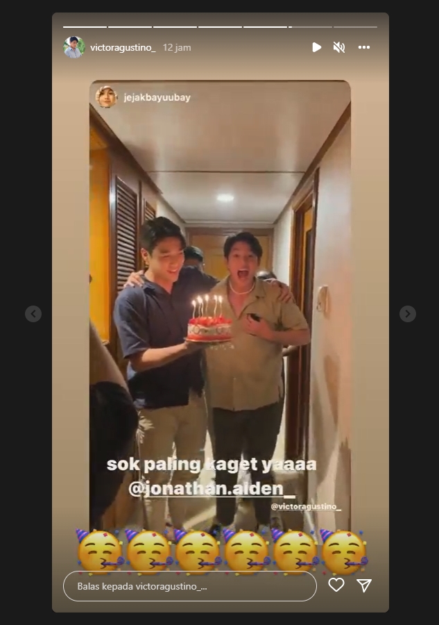 Barang Ini Bikin Salfok saat Victor Agustino Pamer Momen Rayakan Ultah Jonathan Alden