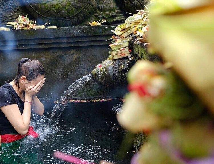 Aura Kasih 