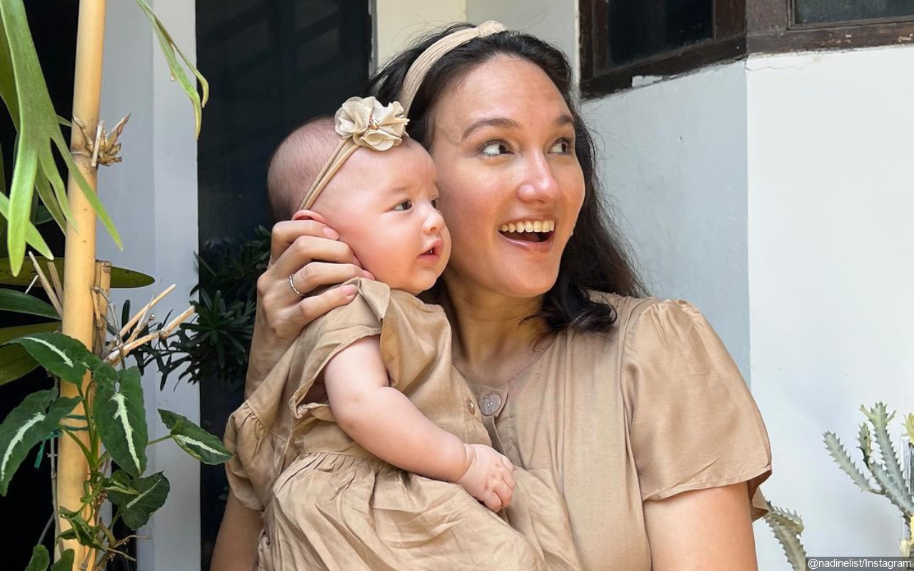 Nadine Chandrawinata Pamer Baby Djiwa Kenakan Dress Imut dari Sisa Kain, Harapannya Menyentuh