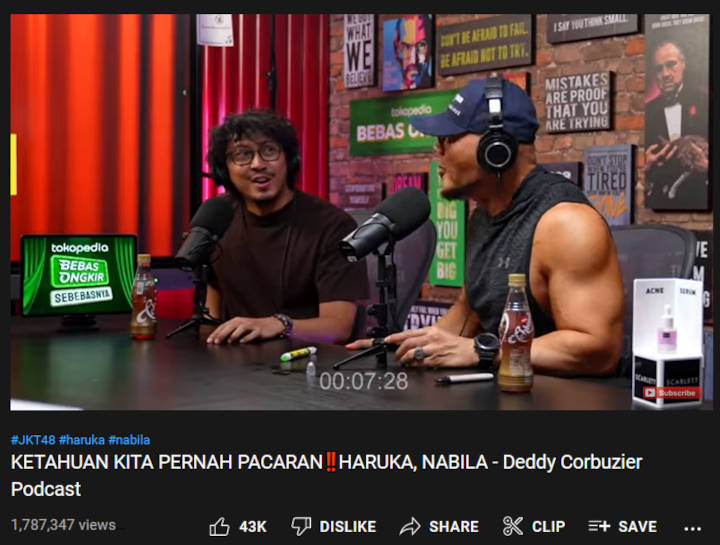 Erina Gudono Jadi Tamu Upacara HUT RI, Chat WA di Ponsel Raffi Ahmad Bikin Salfok - Topik Pagi