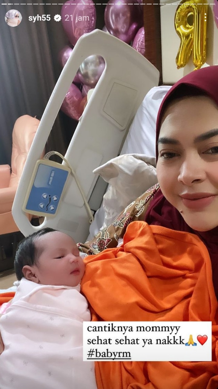 Jadi Bungsu Keluarga