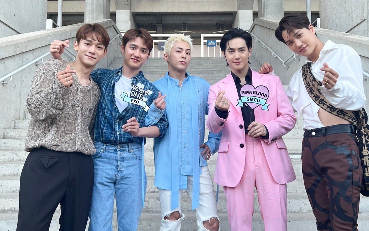 EXO Pamer Vokal Indah di 'SMTOWN' Meski Tampil Sendiri-sendiri, Ada Member yang Lupa Lirik