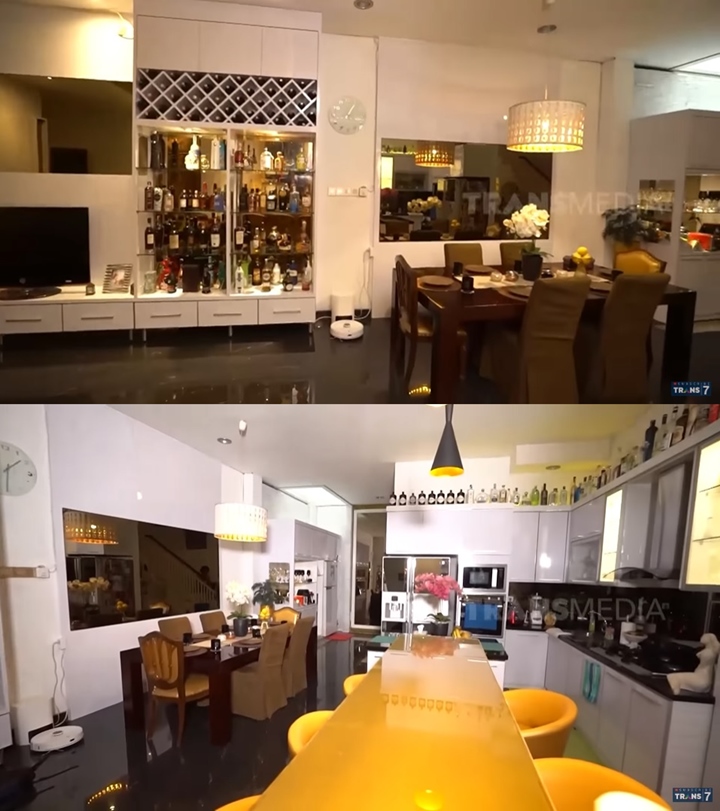 Meja Makan dan Mini Bar