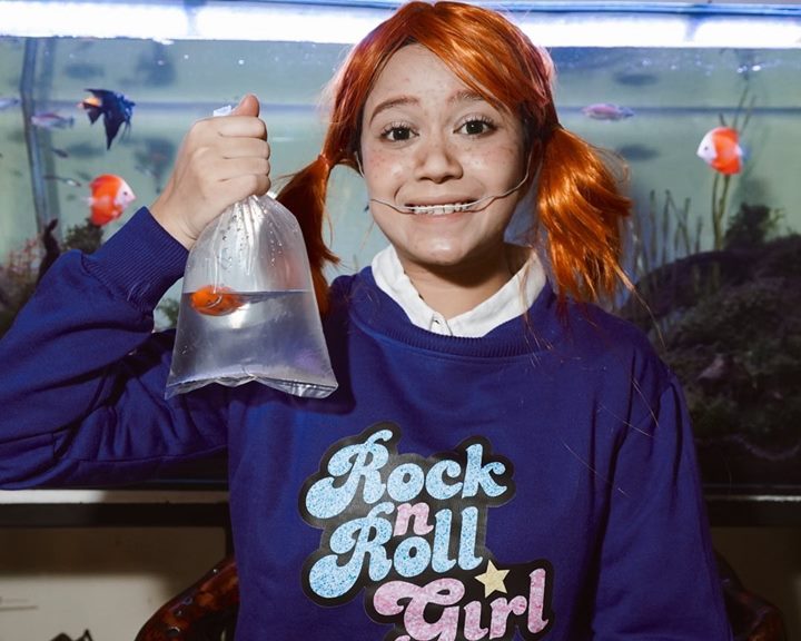 Cosplay Jadi Darla Sherman 'Finding Nemo'