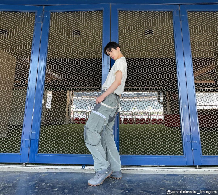<i>Charming</i> Dengan Gaya Kasual