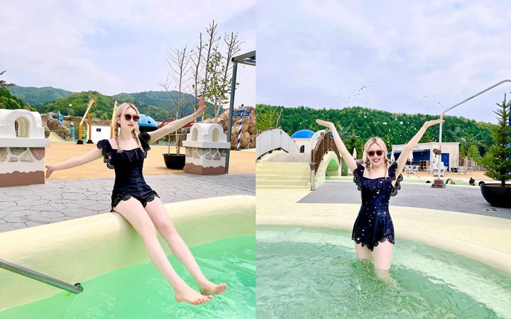 <i>Pool Party</i>