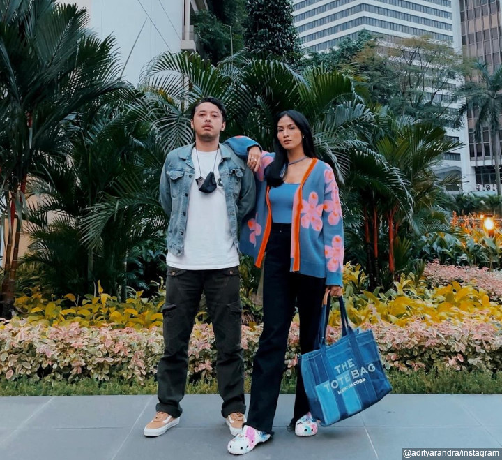 Pasangan Stylish