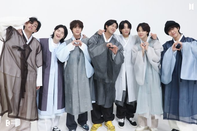 Penampilan Gaya Rambut Panjang Lembut Ala Suga-Jin dan RM BTS Sukses Jadi Trending