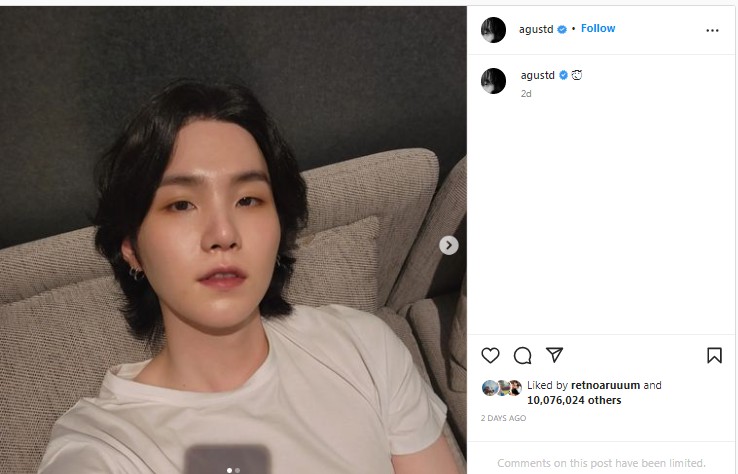 Penampilan Gaya Rambut Panjang Lembut Ala Suga-Jin dan RM BTS Sukses Jadi Trending