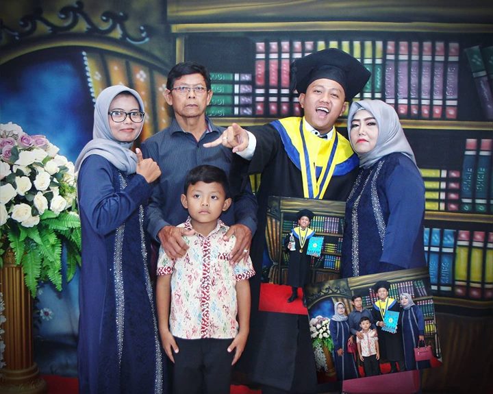 Kenangan Wisuda