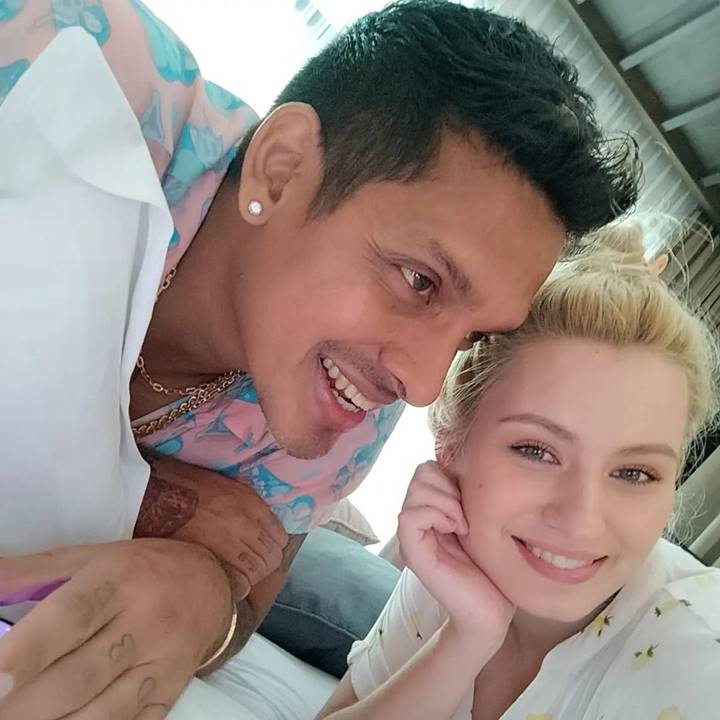 Selfie Cute