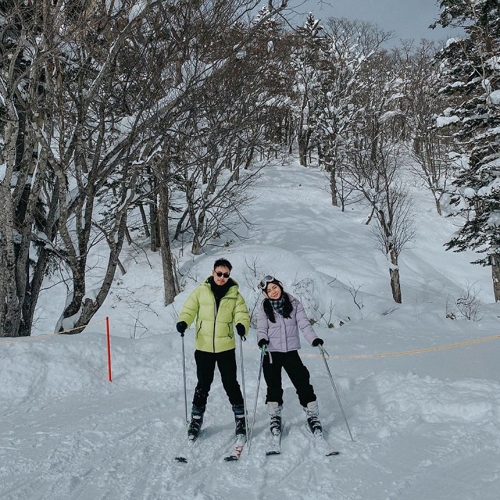 <i>Ski Couple</i>