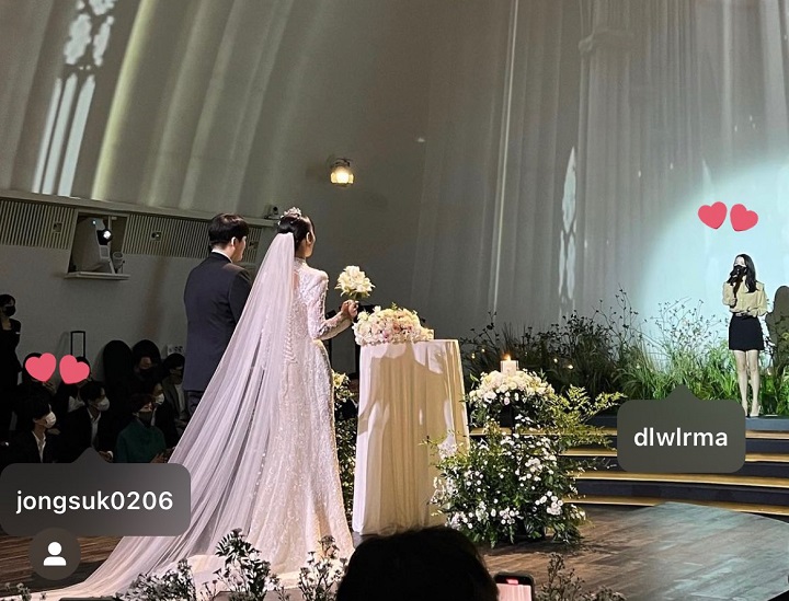 Cara Lee Jong Suk Tatap dan Perlakukan IU di Nikahan Adiknya Berhasil Curi Fokus