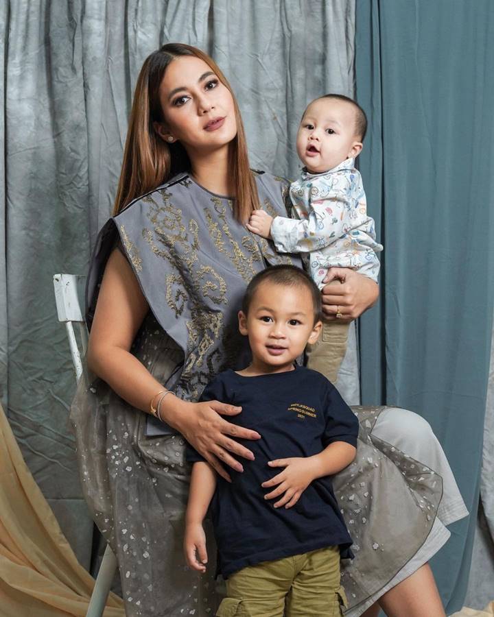 Warisi Bakat Modelling Ke Putra