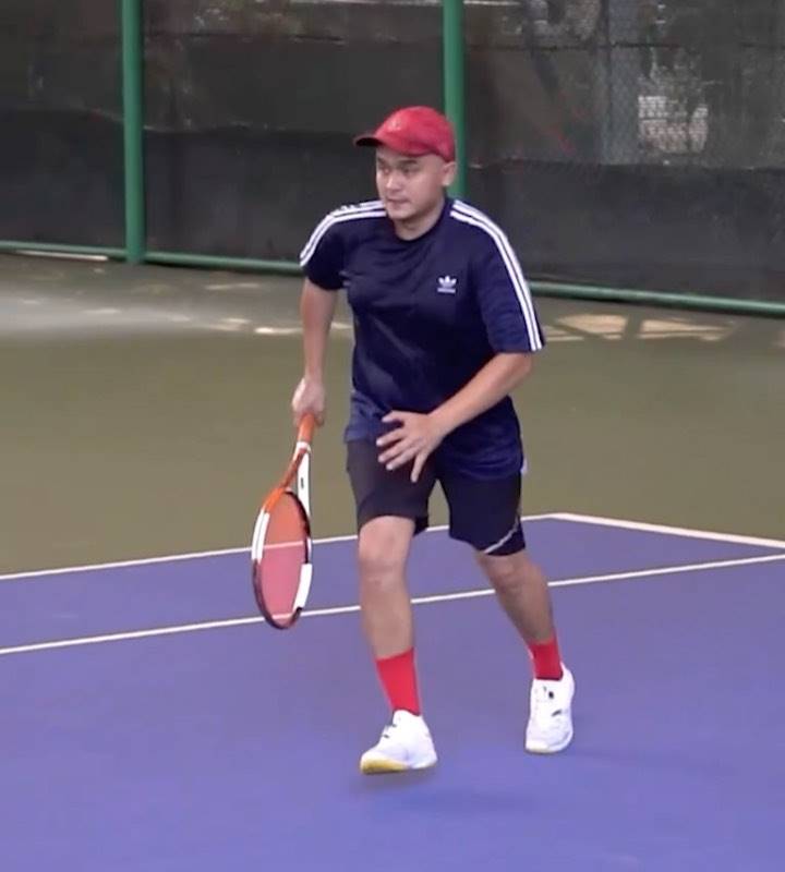 Tenis