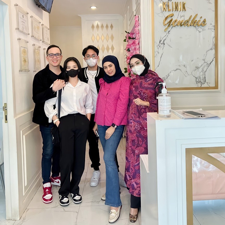 Pergi <i>Facial</i> Bareng