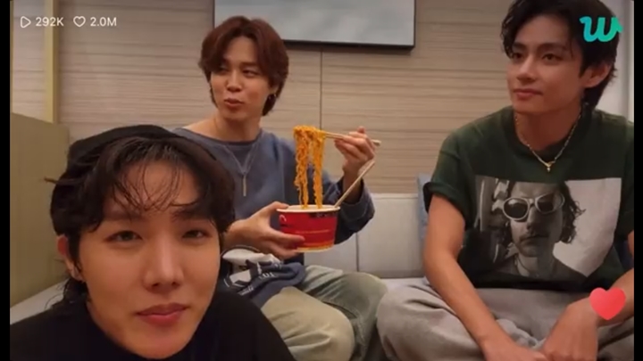 Jungkook BTS Digoda Kentut Saat Siaran Langsung