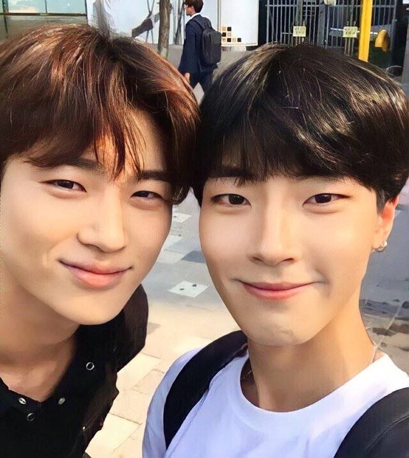 Potret Hwang In Yeop dan Byeon Woo Seok kala masih menjadi model di YGK+