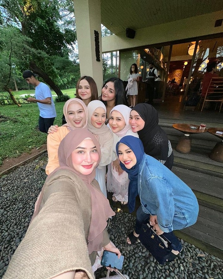 Abadikan Selca Uwu