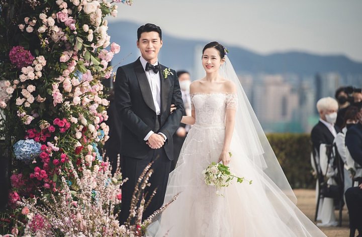 Menikah hingga Punya Anak, Momen Penting Hyun Bin dan Son Ye Jin di Tahun 2022 Curi Perhatian