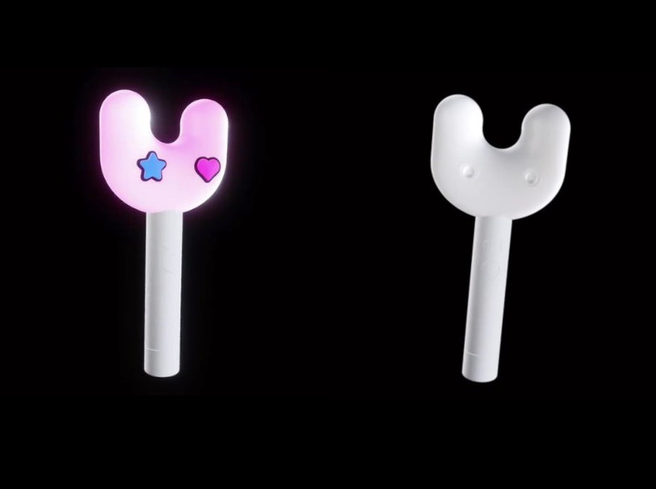 NewJeans Ungkap Nama Fandom dan Lightstick Resmi, Bentuknya Imut Banget!