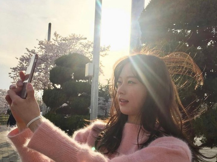 Unjuk Side Profile