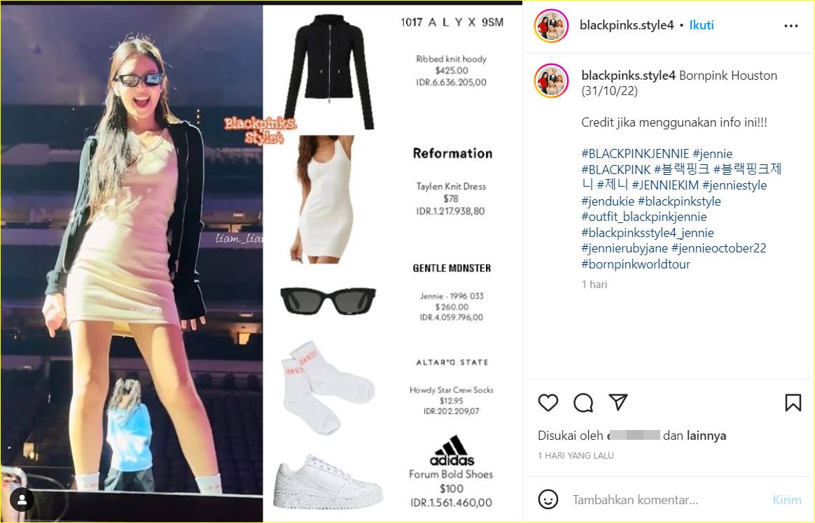 Jennie BLACKPINK tampil dengan memakai gaun dan cardigan di konser \