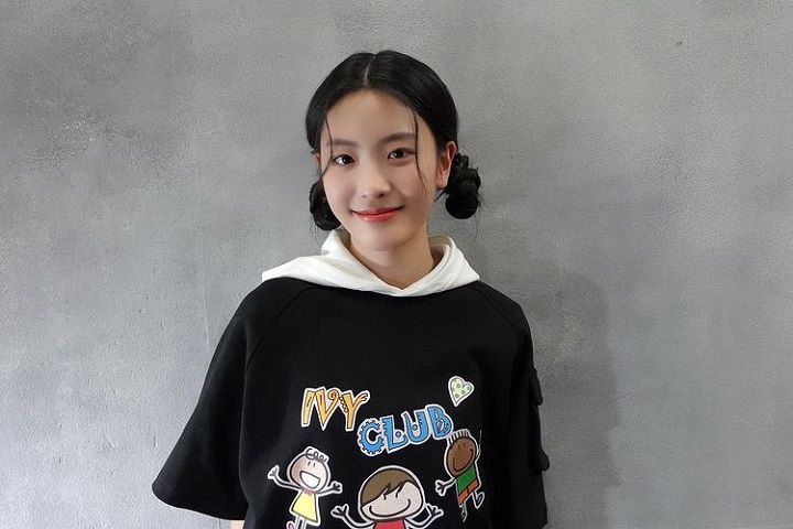 Imut dengan Hoodie Gombrong