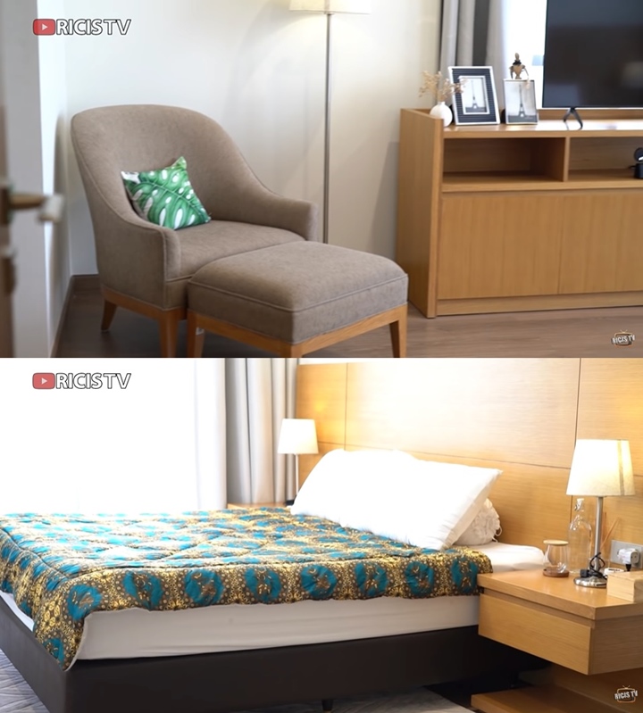 Kamar dengan Sprei Batik