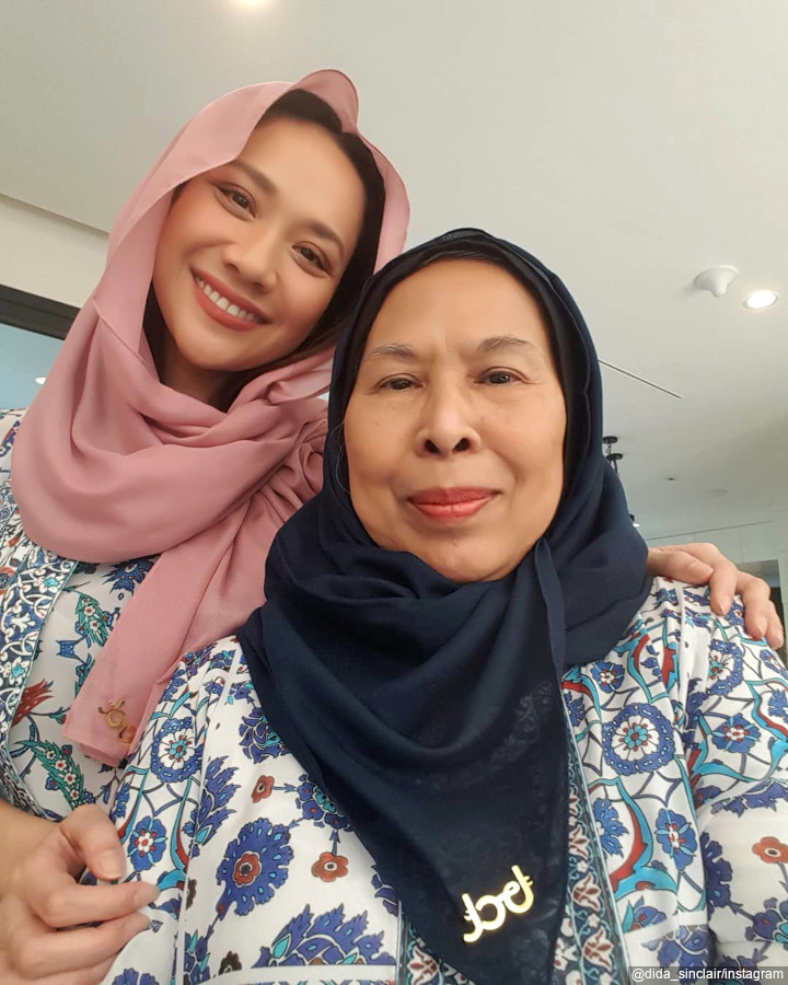Pakai Baju Kompakan