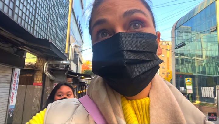 Luna Maya Takjub Tahu Itaewon Punya Satu-satunya Masjid di Seoul