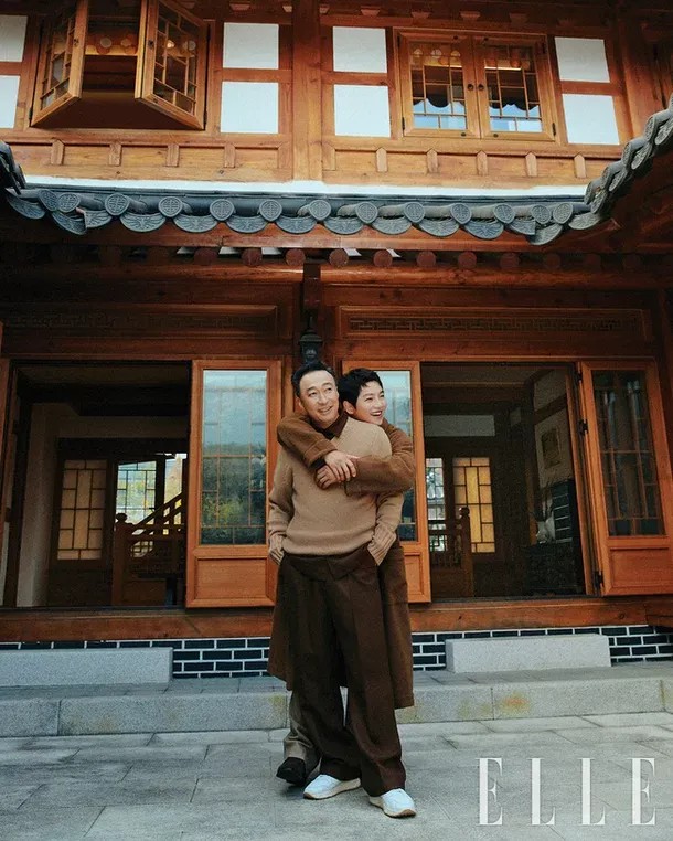 Tampil Bareng di Pemotretan, Song Joong Ki-Lee Sung Min Bagikan Poin Menarik \'Reborn Rich\'