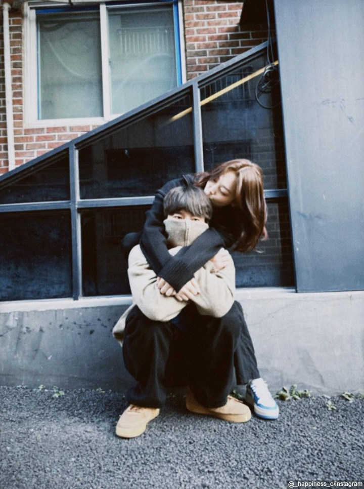 Santuy Lakukan Skinship