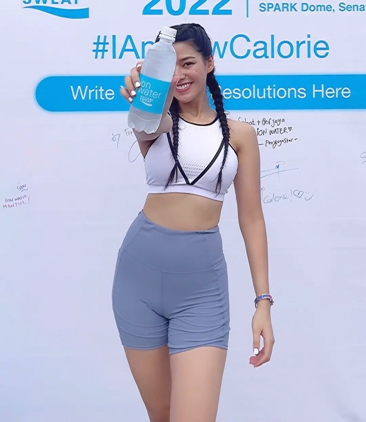 Momen Ikuti ION Water Year End Workout Party