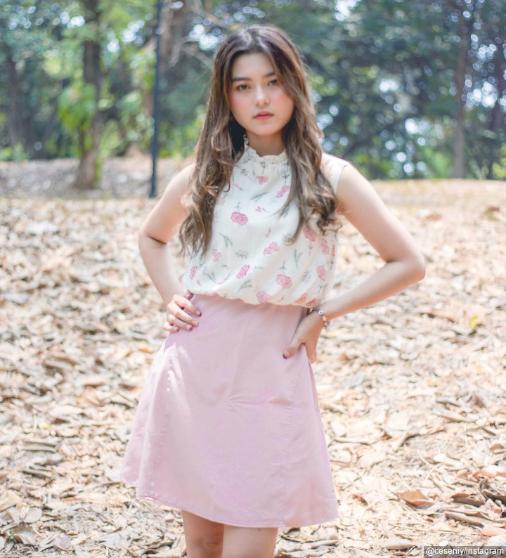 Fresh dengan OOTD Pink