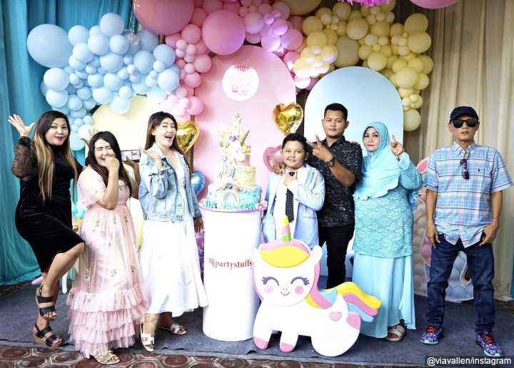 Dapat Kejutan Spesial Dari Adik