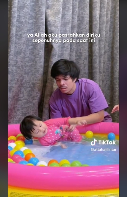 Atta Halilintar Panik Saat Ameena Hampir Nyemplung Kolam Air