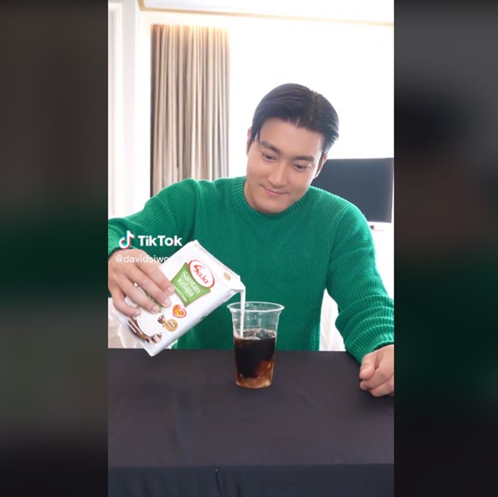 Siwon Super Junior Picu Perdebatan Bikin Kopi Pakai Santan