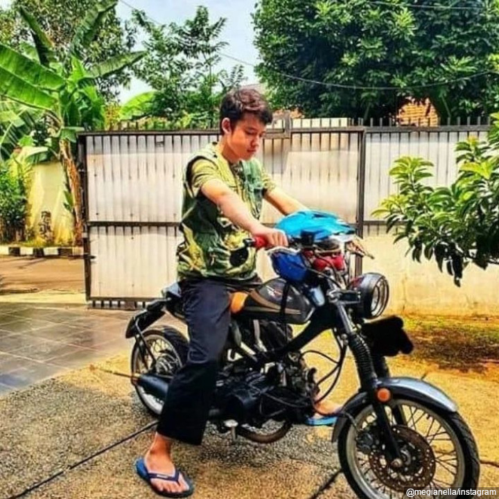 Motor Antik