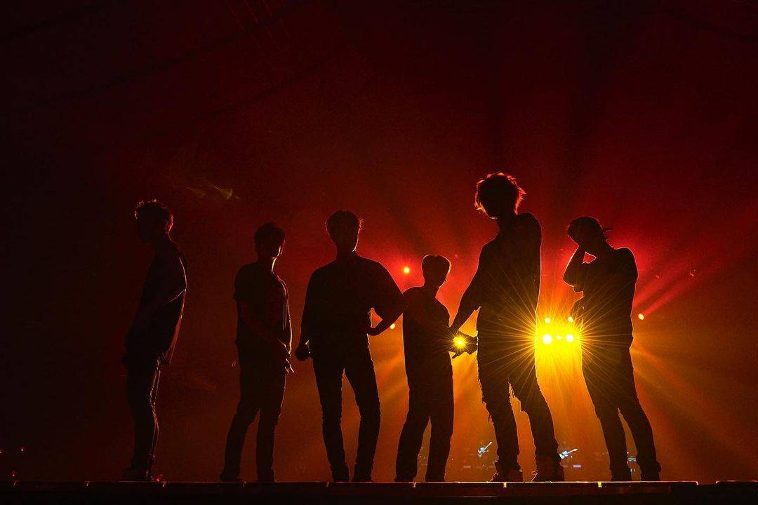 iKON kompak mengunggah momen bersama