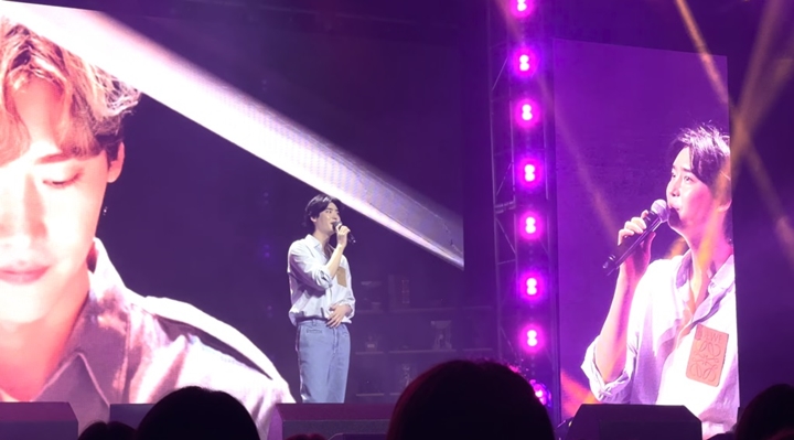 Lee Jong Suk Diduga Sudah Spill Pacari IU Sejak Gelar Fanmeeting