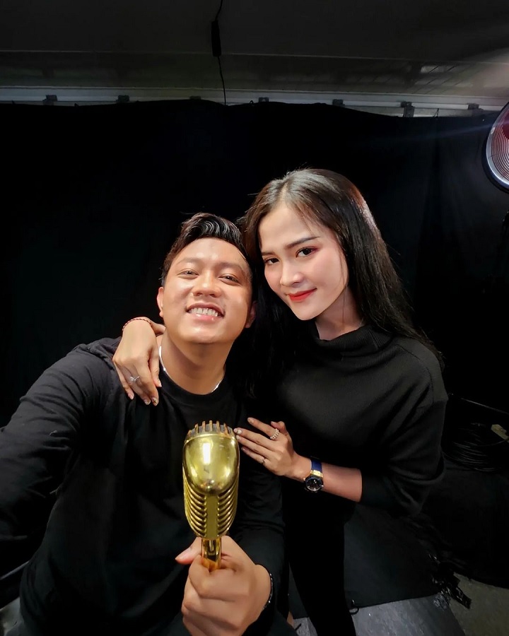 Ramai Diduga Pacar Baru