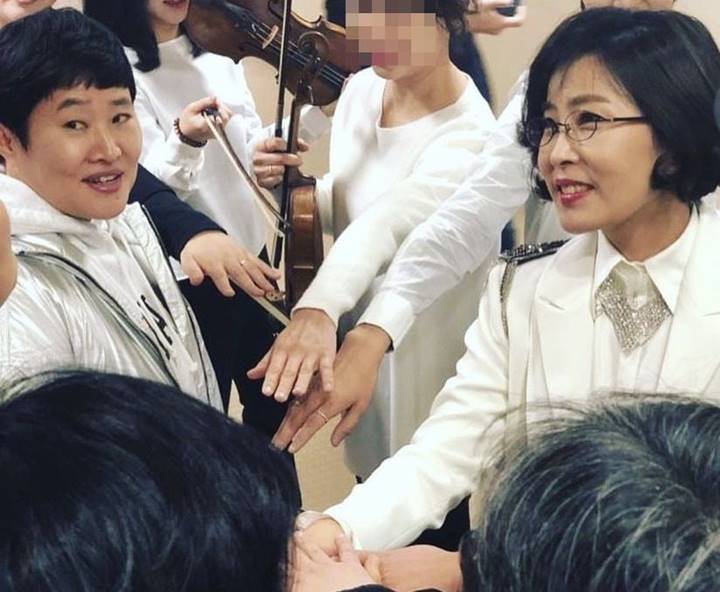 Senior Lee Seung Gi Kena Imbas, Akal-Akalan Hook Hindari Pajak Konser Terkuak
