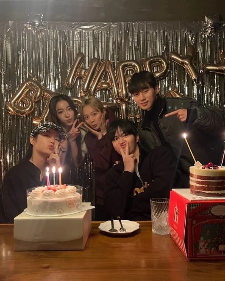 Rayakan Ulang Tahun Shin Ye Eun